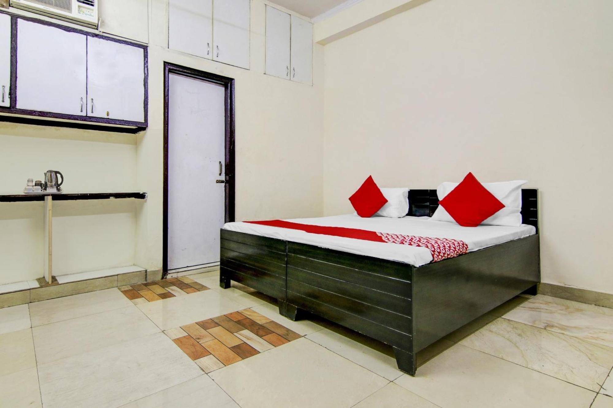 Hotel O Hansa Residency Near Akshardham 3*